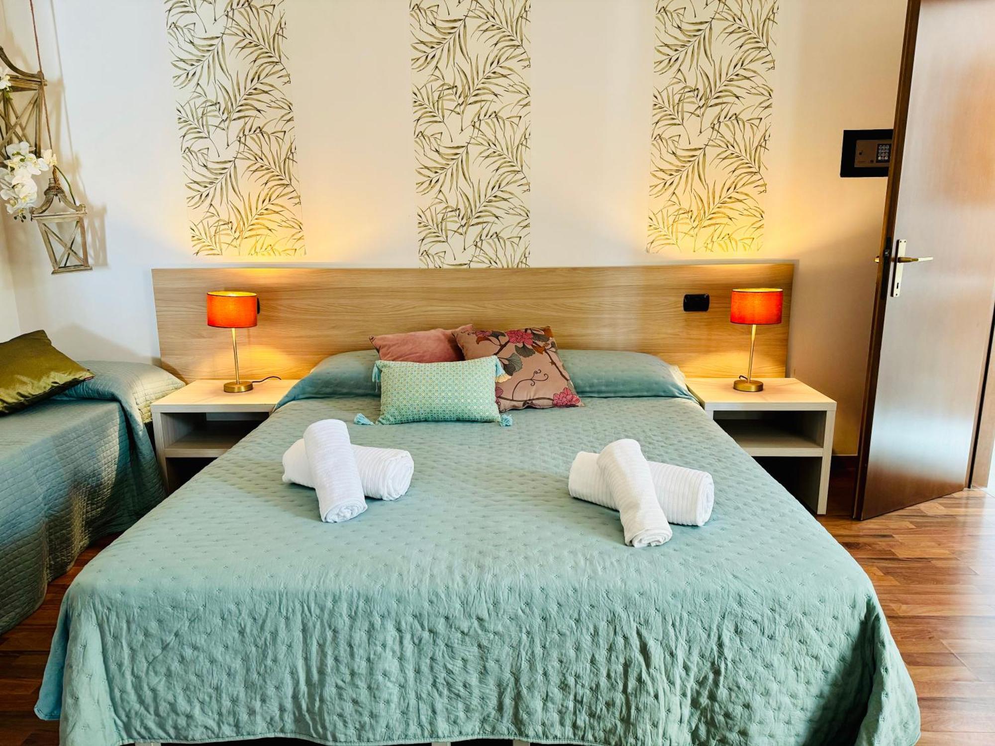 Welcome Traveller Frida'S Rooms Caprino Veronese Exterior foto