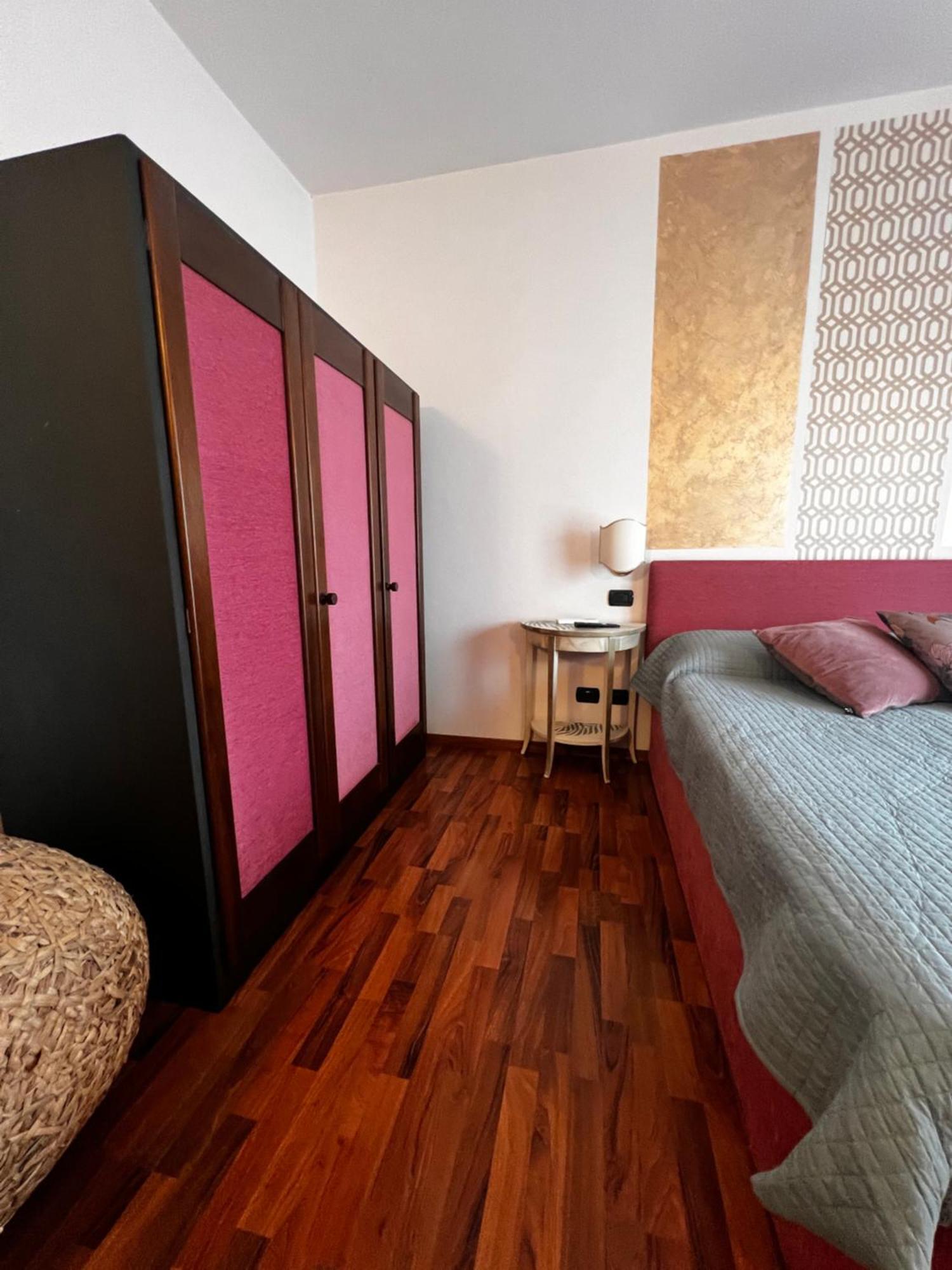Welcome Traveller Frida'S Rooms Caprino Veronese Exterior foto